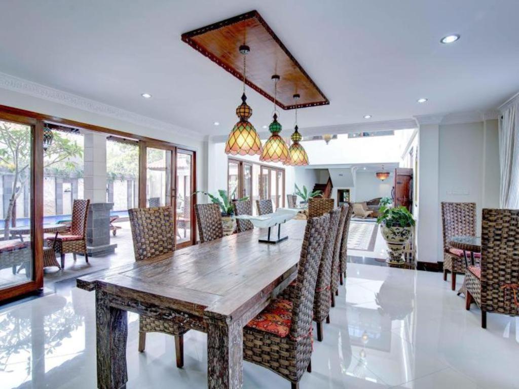 Hastinapura Residence Jimbaran  Exterior photo